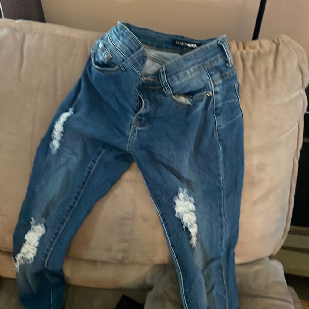 Ripped Skinny Jeans
